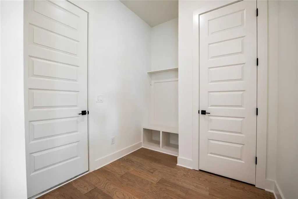 Gainesville, Georgia 30506, United States, 5 Bedrooms Bedrooms, ,5 BathroomsBathrooms,Residential,Active,219963