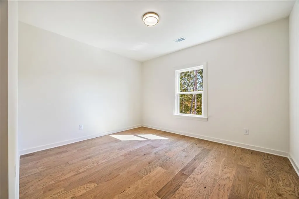 Gainesville, Georgia 30506, United States, 5 Bedrooms Bedrooms, ,5 BathroomsBathrooms,Residential,Active,219963