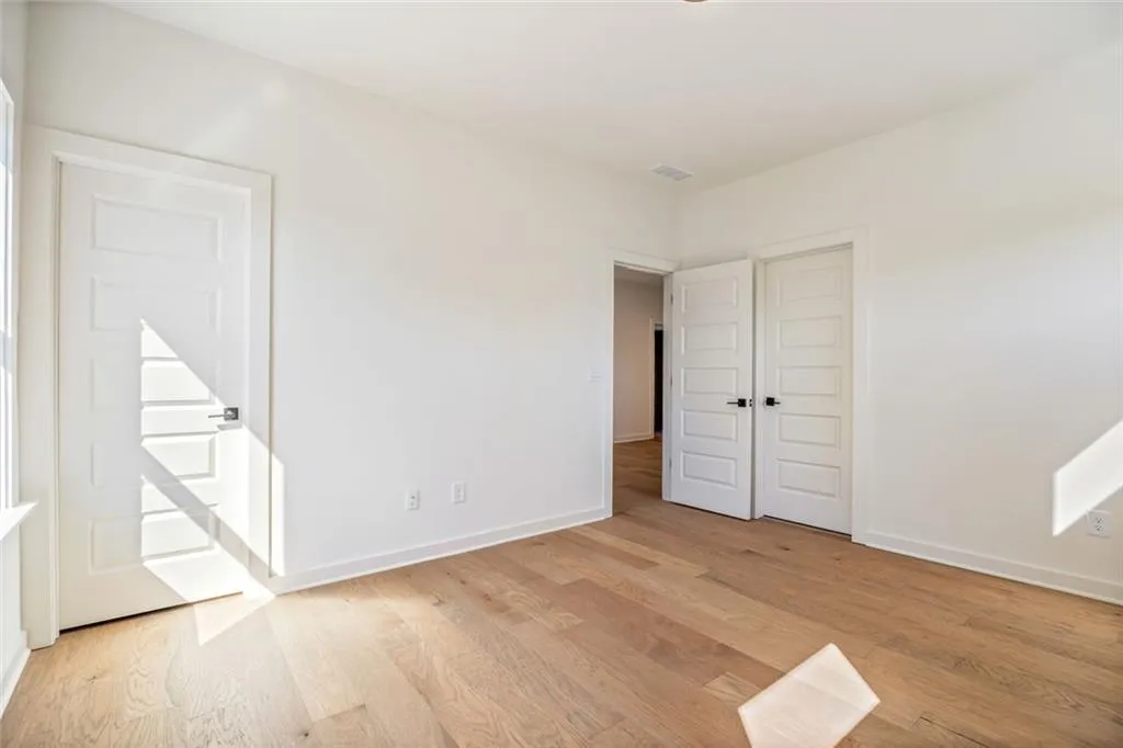 Gainesville, Georgia 30506, United States, 5 Bedrooms Bedrooms, ,5 BathroomsBathrooms,Residential,Active,219963