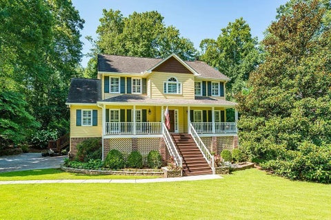 Homes For Sale - 2133 Bayford Court<br/> Marietta, GA 30064