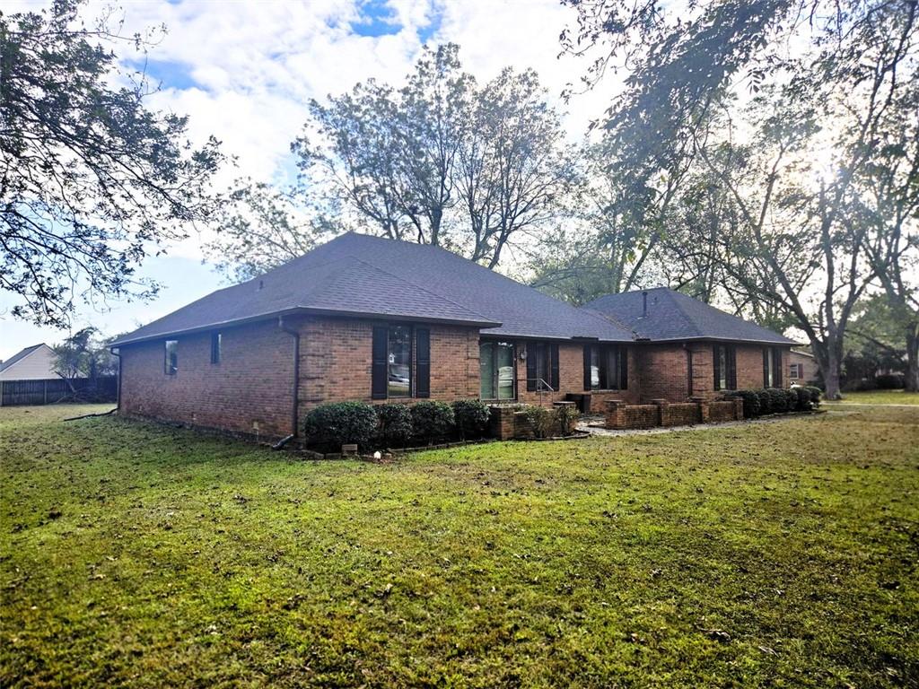 Fairview Rd - Residential