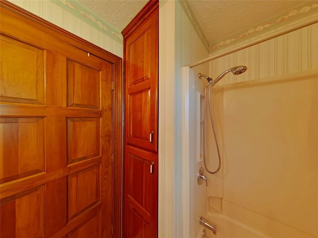 Fairview Rd - Residential