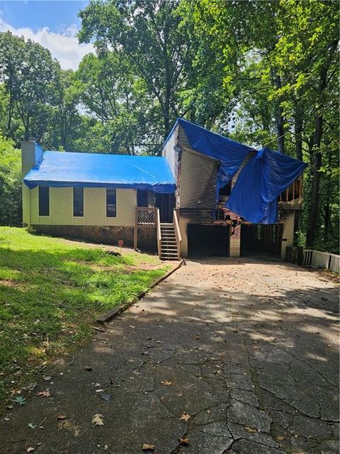 A home in Lilburn