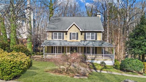 Homes For Sale - 812 Deep Lake Drive<br/> Kennesaw, GA 30144