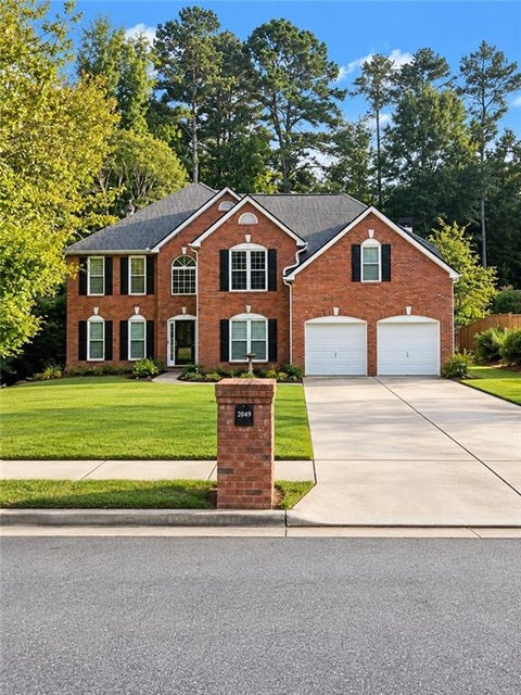 Homes For Sale - 2049 Town Square Drive<br/> Mcdonough, GA 30253