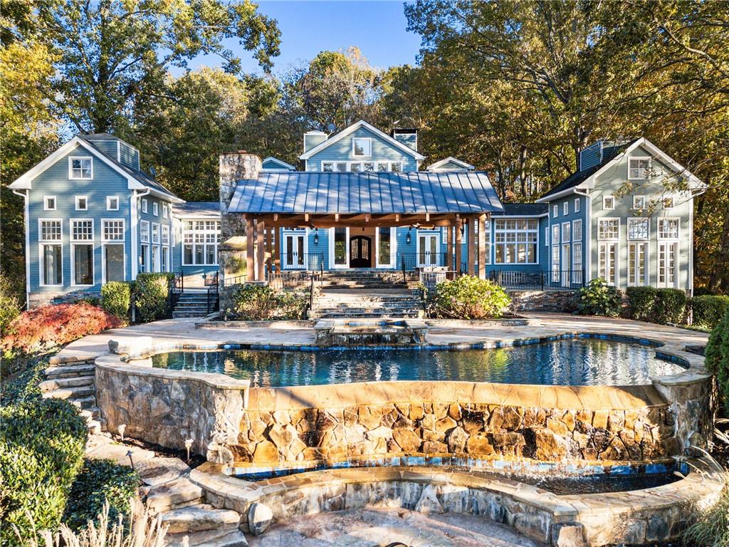 6111 Blackberry Lane