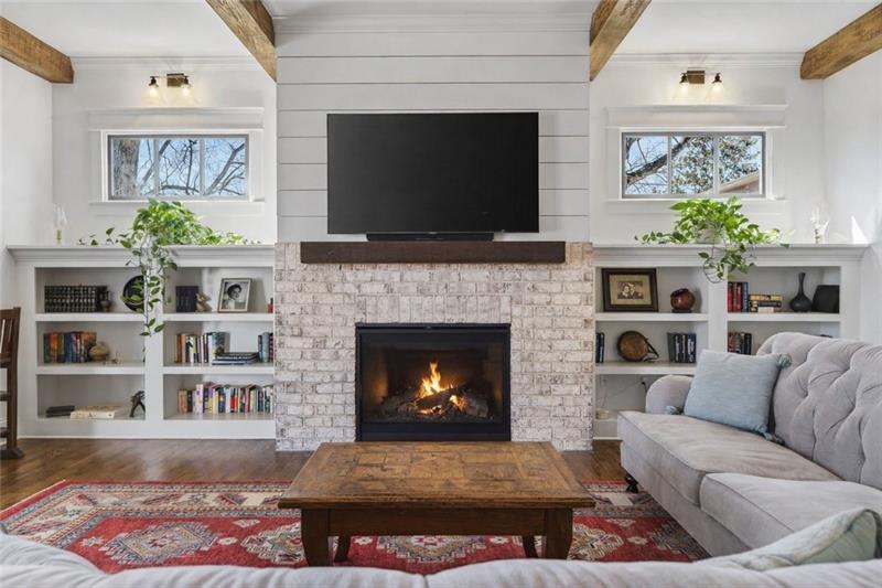 907 Highland Terrace