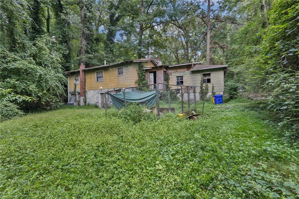 241 Harlan Road SW