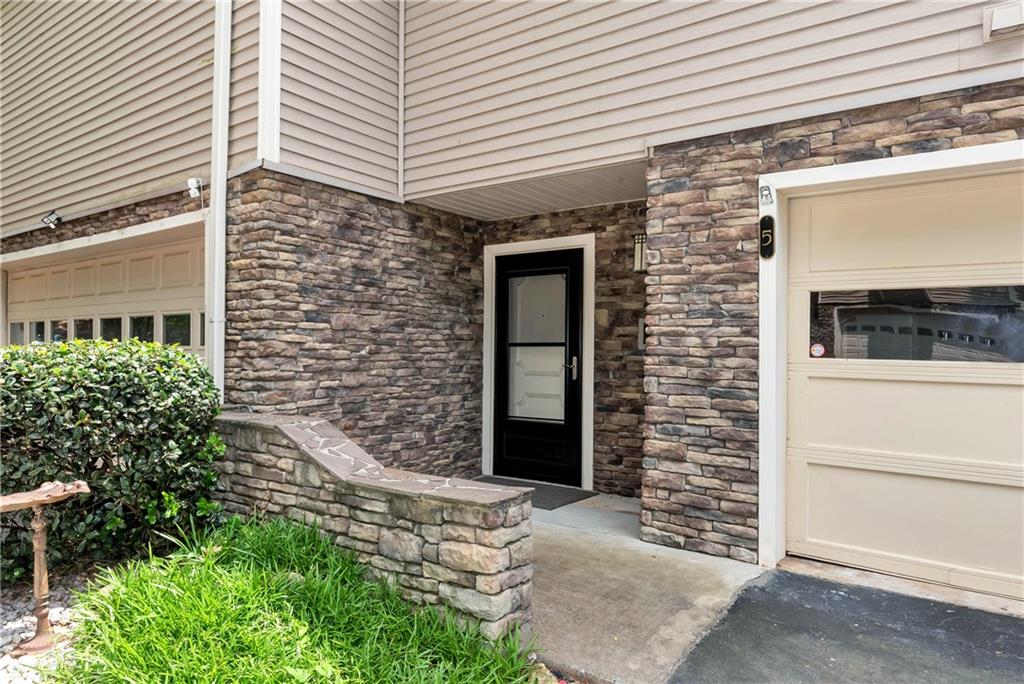5 Basswood Circle