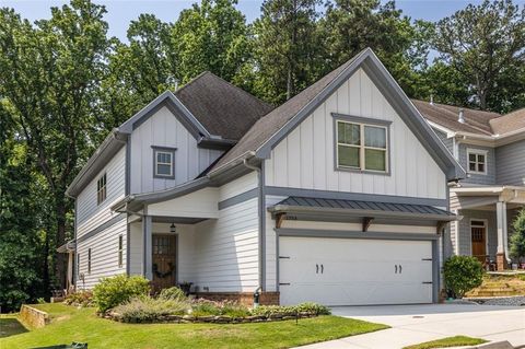 1753 Russell Street SE Atlanta GA 30316