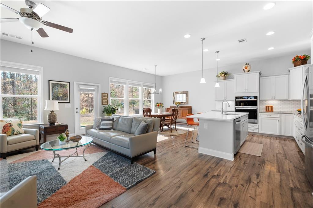 1068 Central Park Road