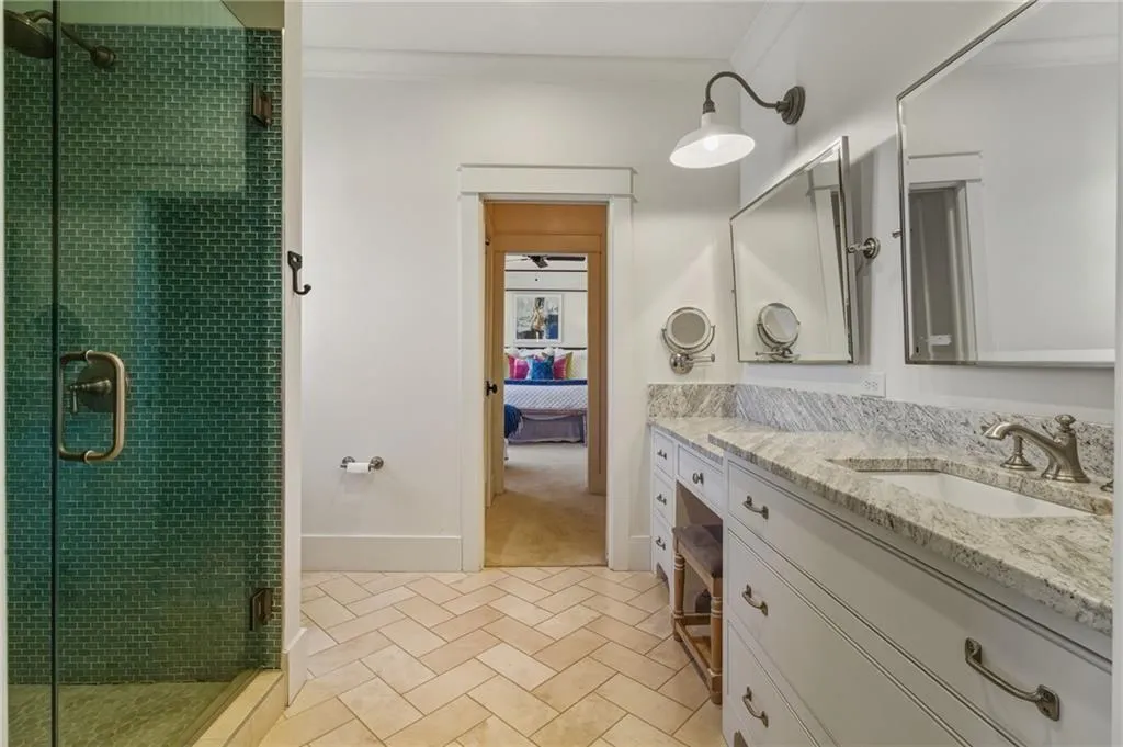 Roswell, Georgia 30075, United States, 5 Bedrooms Bedrooms, ,4 BathroomsBathrooms,Residential,Active,250021