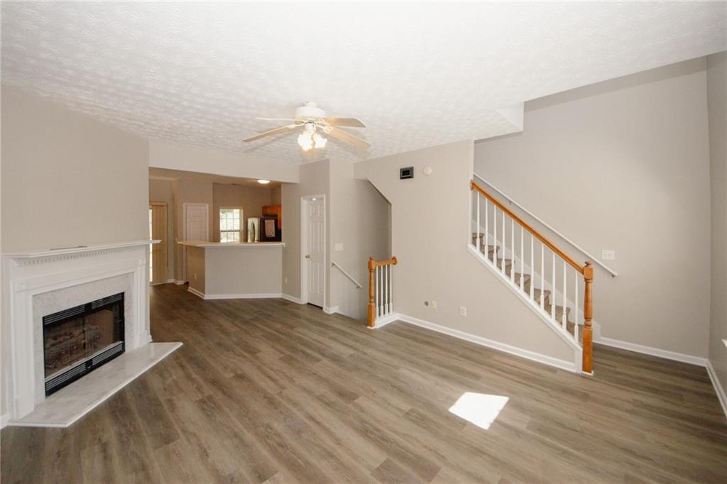 4486 Thorngate Lane, Acworth, Georgia image 10
