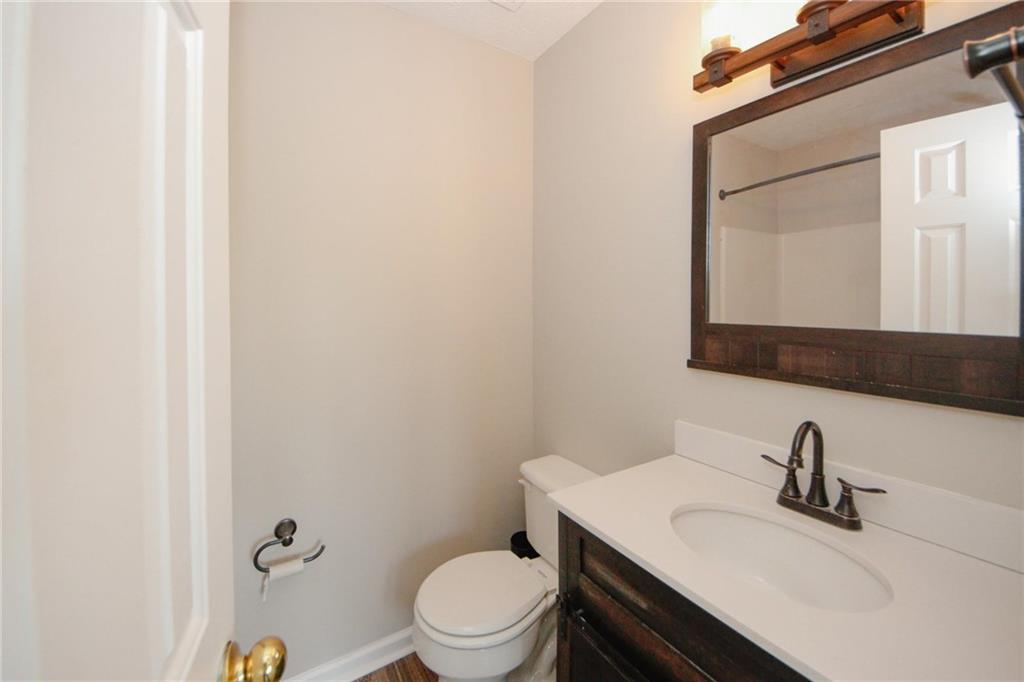 4486 Thorngate Lane, Acworth, Georgia image 35