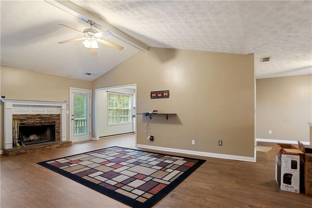 376 Cattlemans Circle