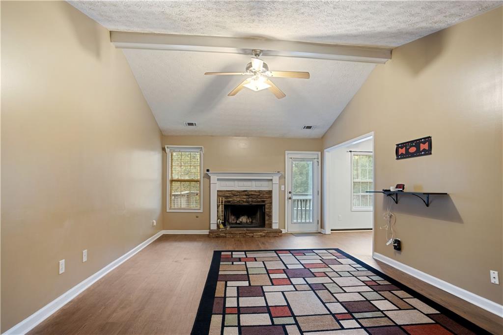 376 Cattlemans Circle