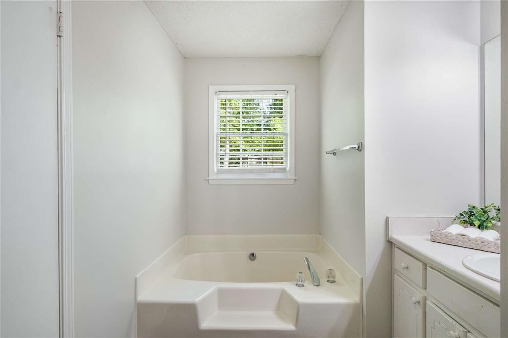 45 Pine Tree Drive, Mcdonough, Georgia image 16