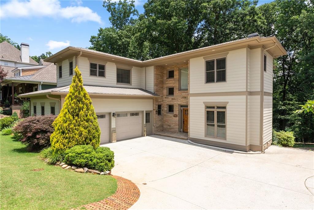 6277 Lakeview Drive