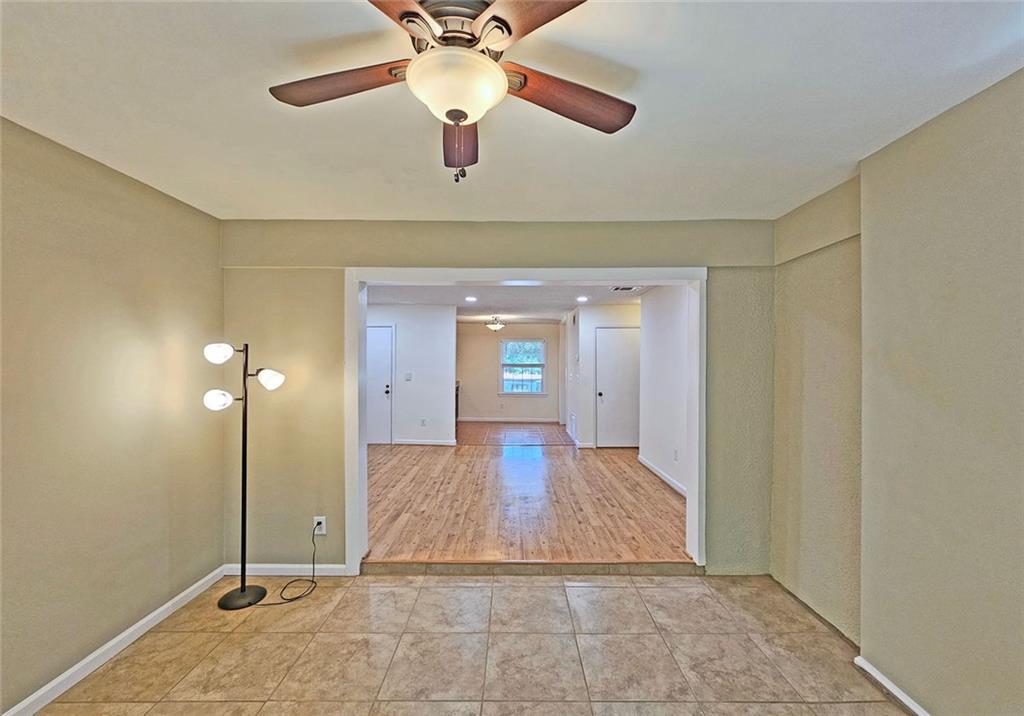CROSS CREEK - Residential Lease