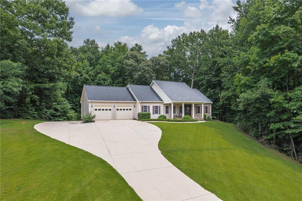 3627 E Hall Road