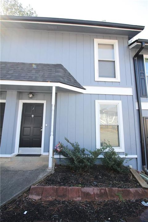 Townhouse For Sale - 2340 Beaver Ruin Road #UN7<br/> Norcross, GA 30071