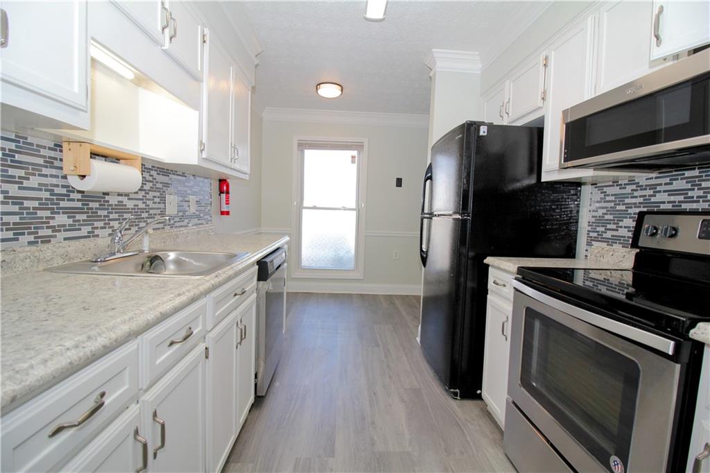 2340 Beaver Ruin Road UN7