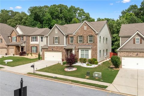 A home in Fairburn