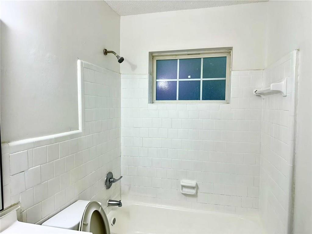 3665 Chestnut Drive F2