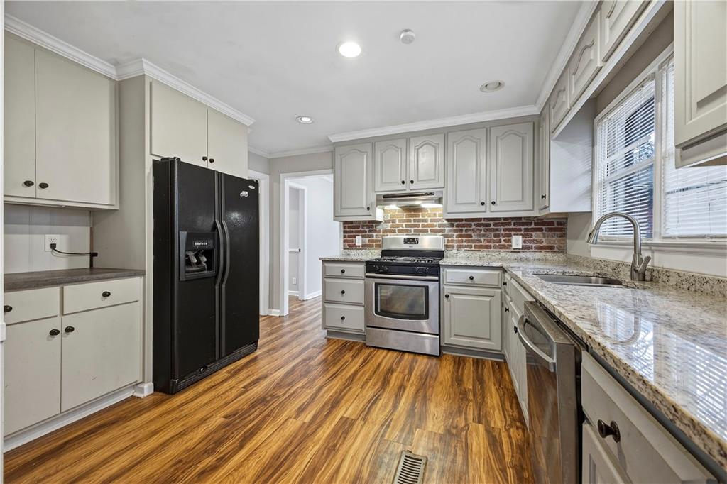 2791 Crestline Drive