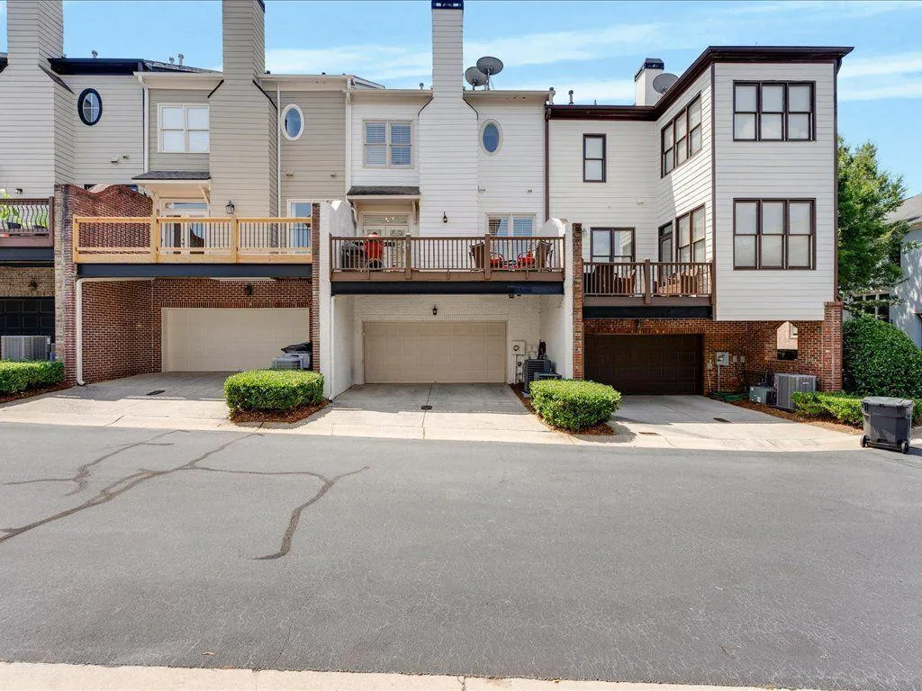 Roswell, Georgia 30076, United States, 4 Bedrooms Bedrooms, ,4 BathroomsBathrooms,Residential,Active,223472