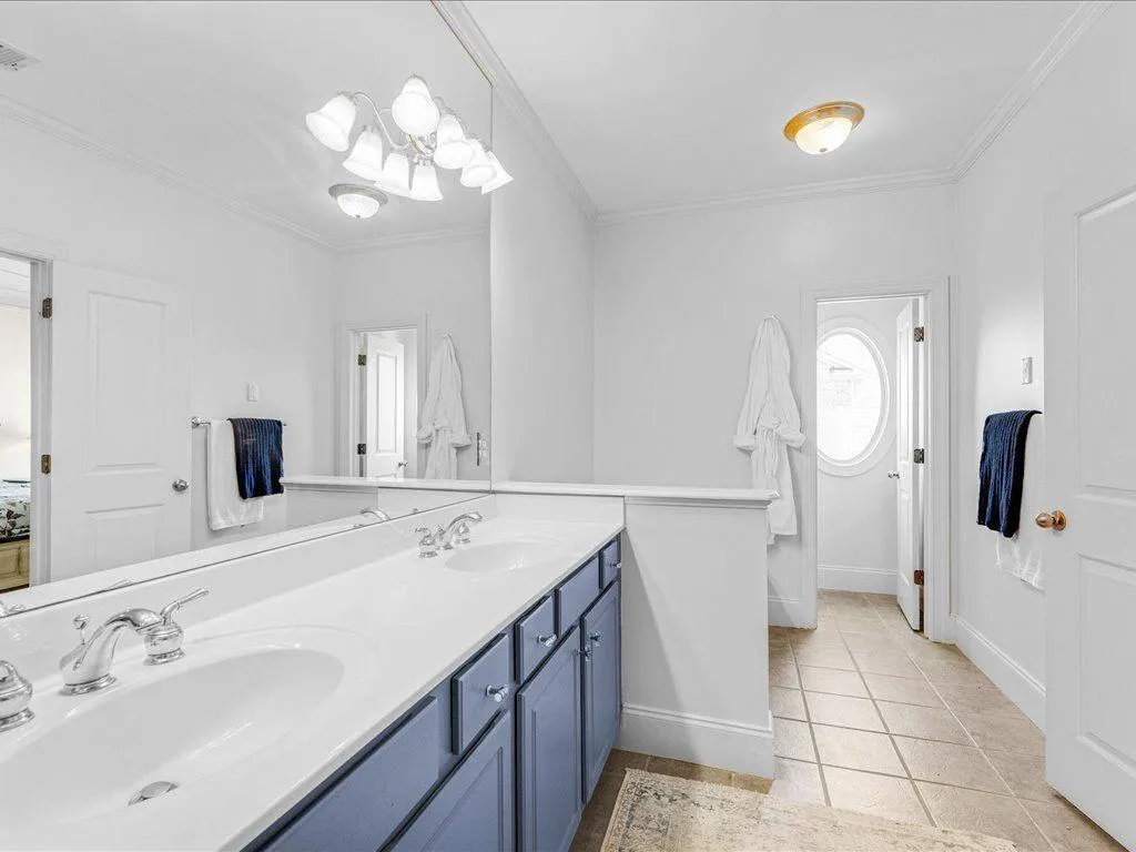 Roswell, Georgia 30076, United States, 4 Bedrooms Bedrooms, ,4 BathroomsBathrooms,Residential,Active,223472