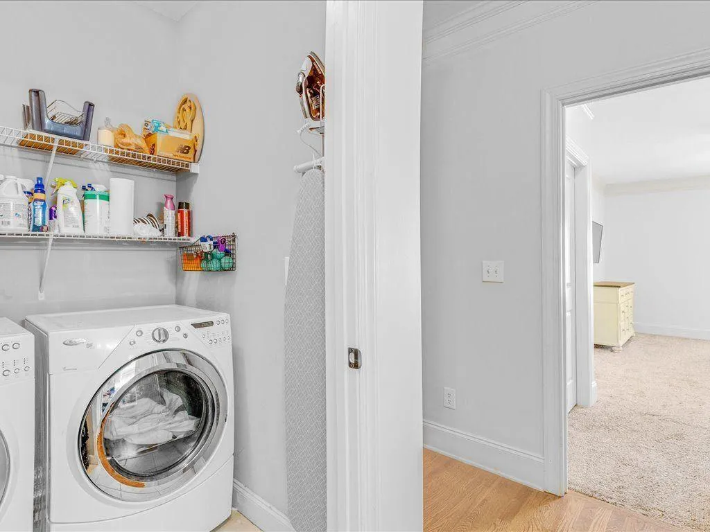 Roswell, Georgia 30076, United States, 4 Bedrooms Bedrooms, ,4 BathroomsBathrooms,Residential,Active,223472