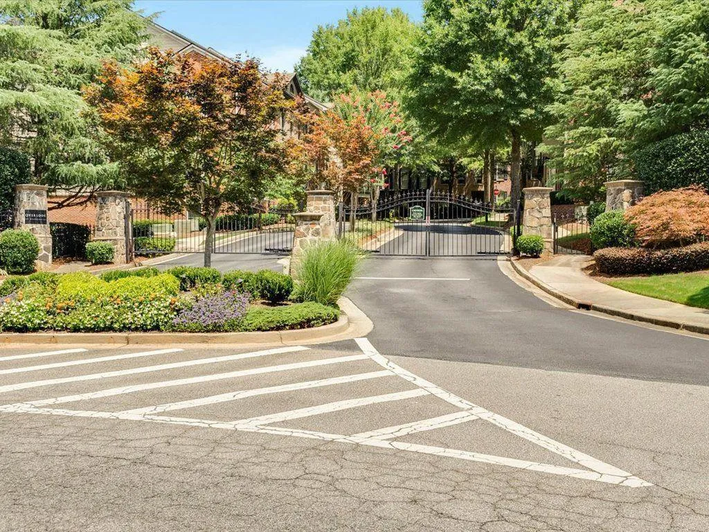 Roswell, Georgia 30076, United States, 4 Bedrooms Bedrooms, ,4 BathroomsBathrooms,Residential,Active,223472