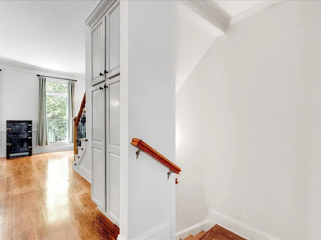 Roswell, Georgia 30076, United States, 4 Bedrooms Bedrooms, ,4 BathroomsBathrooms,Residential,Active,223472