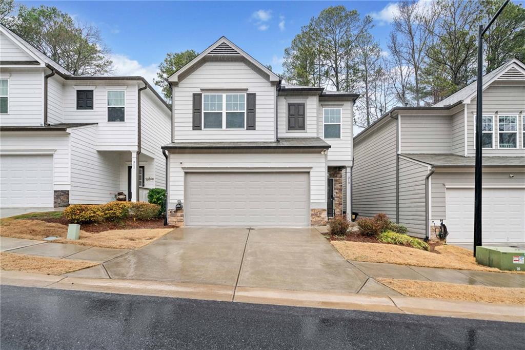 319 Pinewood Drive, Woodstock, Georgia image 2