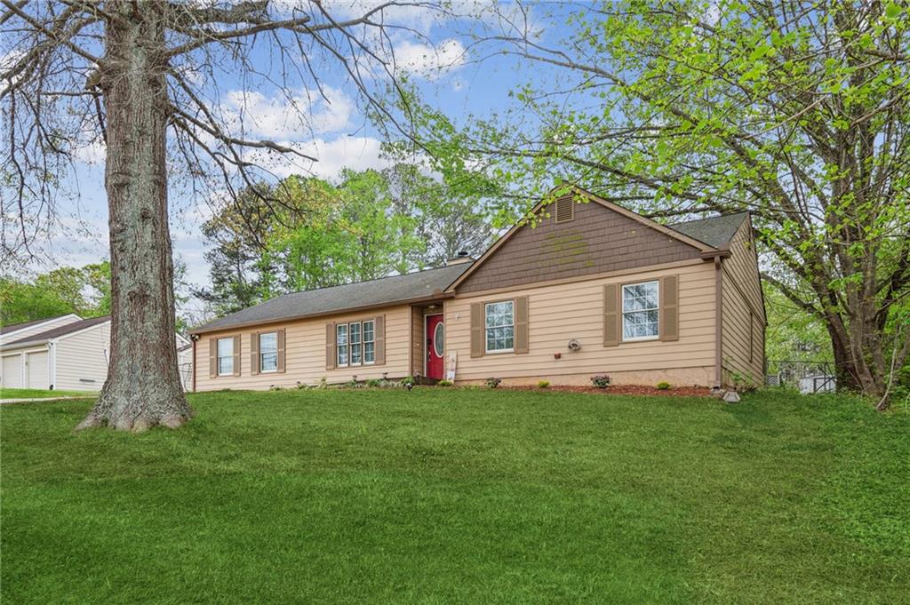 140 Apple Valley Drive