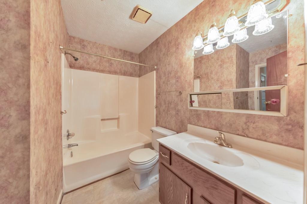Pleasant Oaks Townhomes - Residential