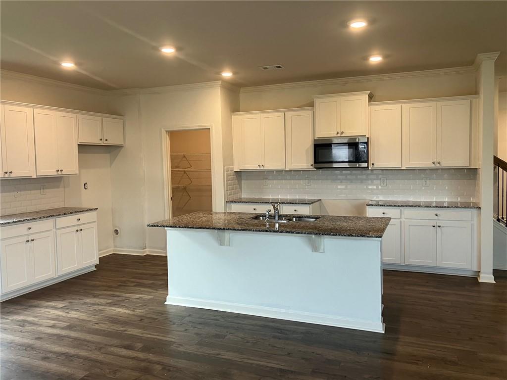 4181 Oakhurst Drive