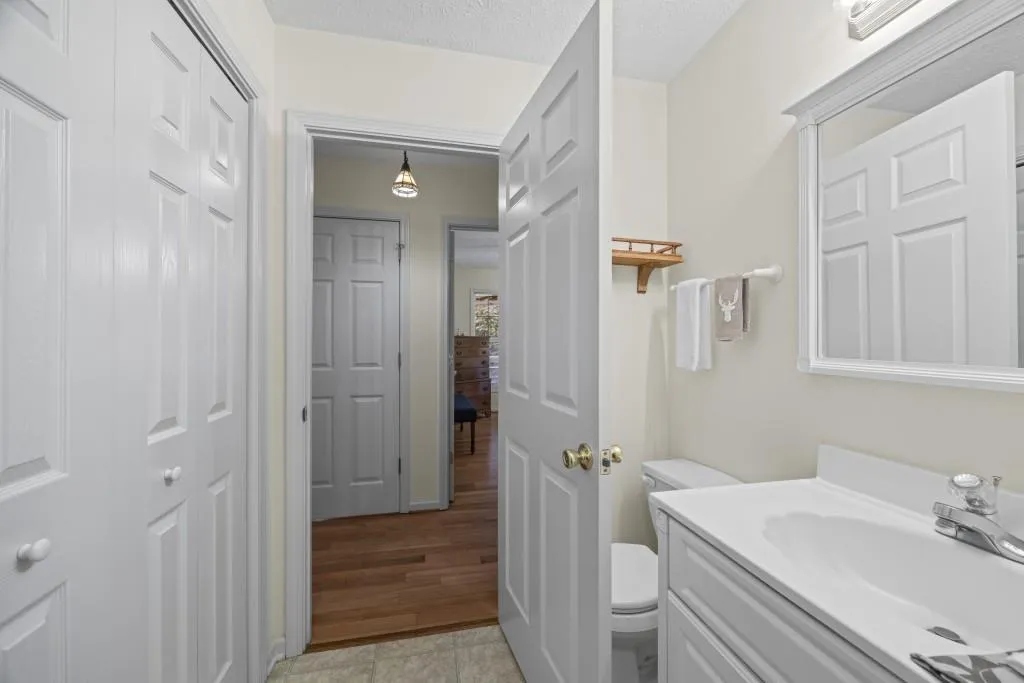 Martin, Georgia 30557, United States, 4 Bedrooms Bedrooms, ,4 BathroomsBathrooms,Residential,Pending,176310