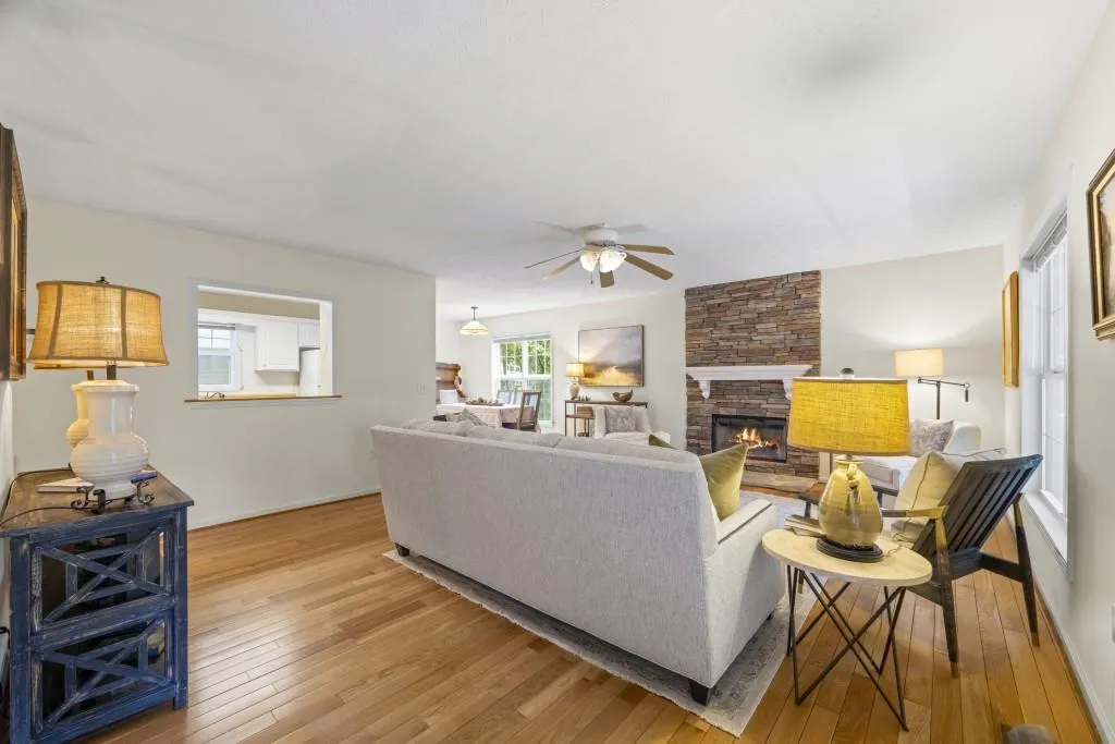 Martin, Georgia 30557, United States, 4 Bedrooms Bedrooms, ,4 BathroomsBathrooms,Residential,Pending,176310