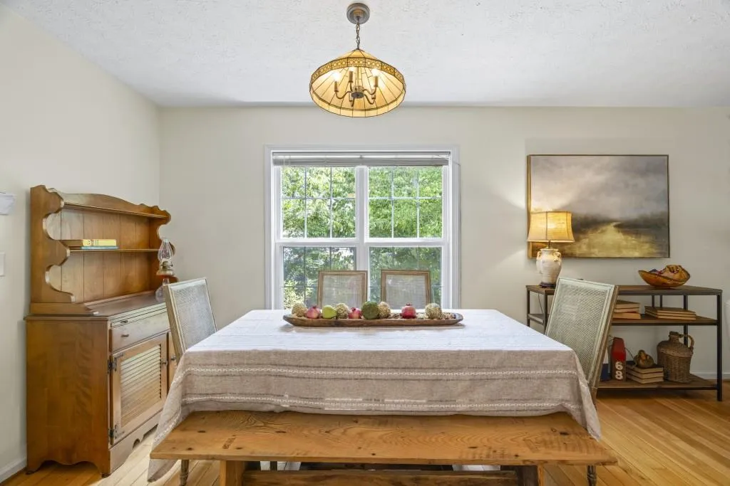 Martin, Georgia 30557, United States, 4 Bedrooms Bedrooms, ,4 BathroomsBathrooms,Residential,Pending,176310