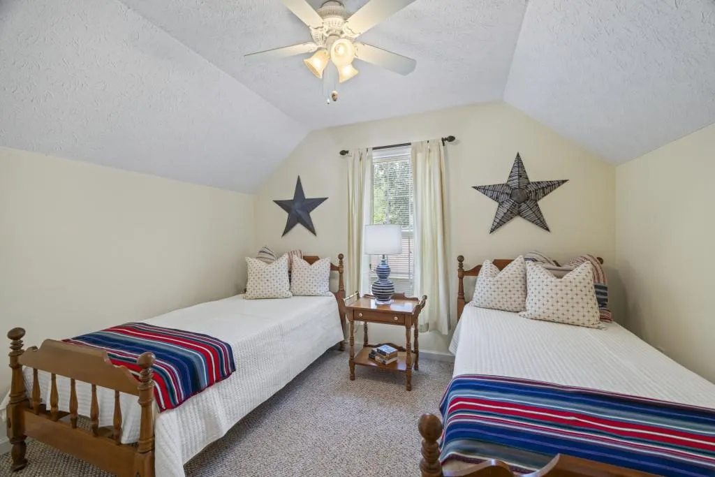 Martin, Georgia 30557, United States, 4 Bedrooms Bedrooms, ,4 BathroomsBathrooms,Residential,Pending,176310