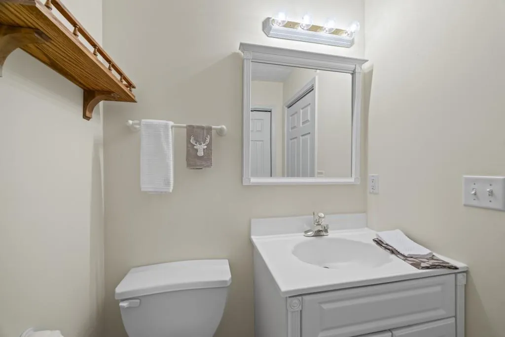 Martin, Georgia 30557, United States, 4 Bedrooms Bedrooms, ,4 BathroomsBathrooms,Residential,Pending,176310