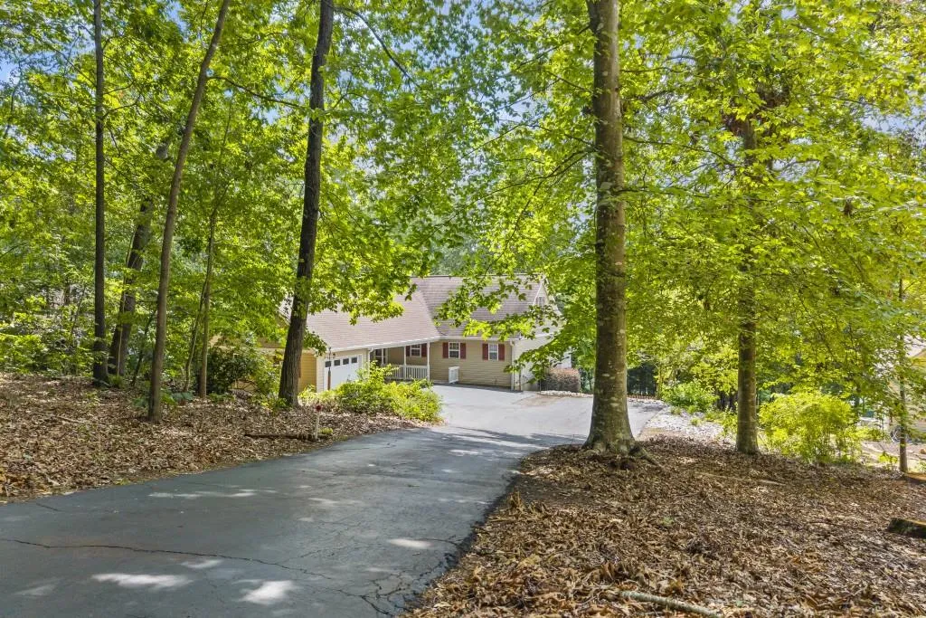 Martin, Georgia 30557, United States, 4 Bedrooms Bedrooms, ,4 BathroomsBathrooms,Residential,Pending,176310