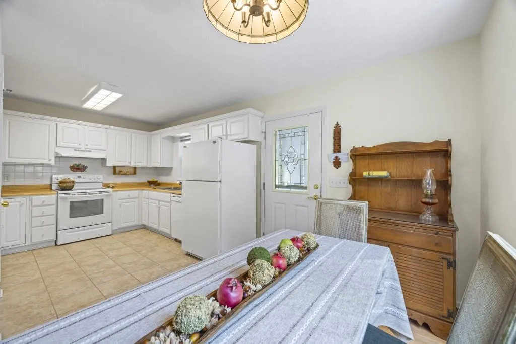 Martin, Georgia 30557, United States, 4 Bedrooms Bedrooms, ,4 BathroomsBathrooms,Residential,Pending,176310