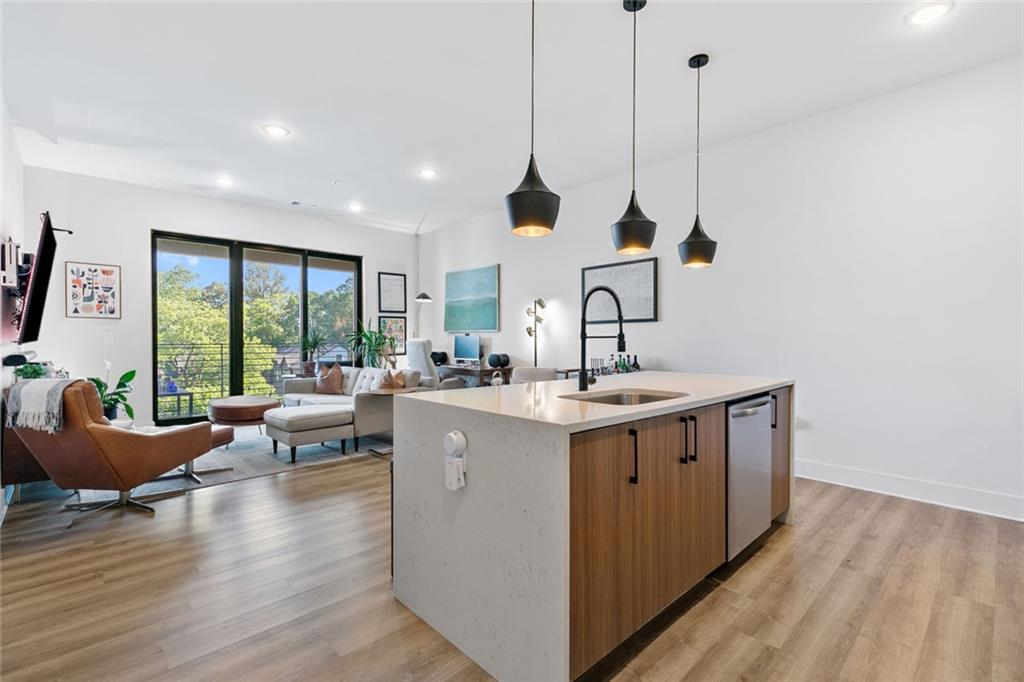 112 Rogers Street NE 410