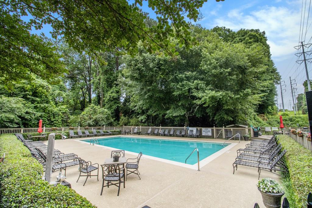 1445 Monroe Drive NE F10