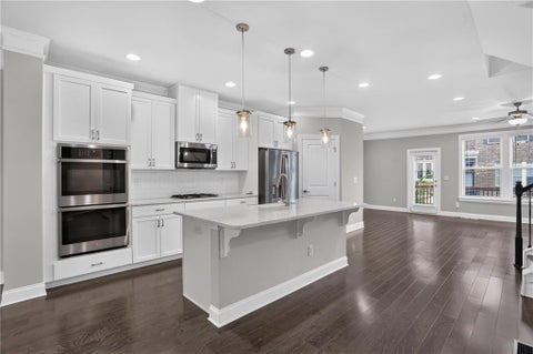 Townhouse For Sale - 4256 Townsend Lane<br/> Atlanta, GA 30346