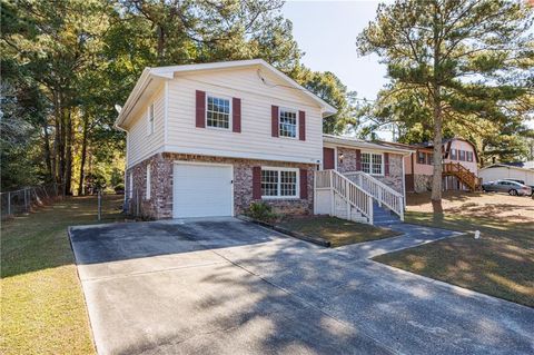 5755 Bearing Way Atlanta GA 30349
