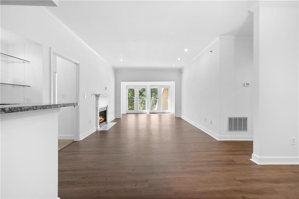 Le Chateau - Residential